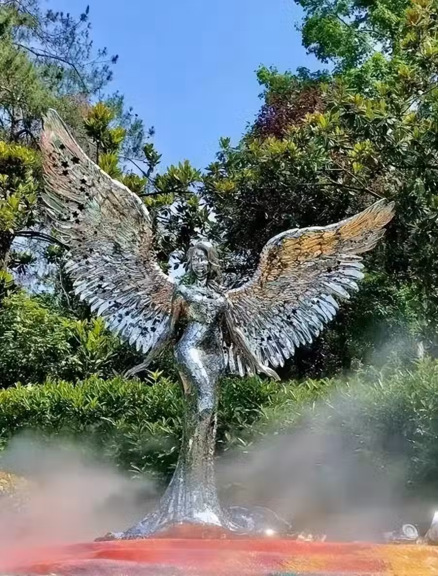 /www/bananadaily.net/web/images/image/2264/22643919.avif
