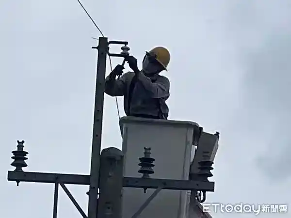 /www/bananadaily.net/web/images/image/2275/22753213.avif